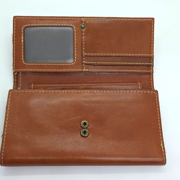 Patricia Nash Terresa Tan Leather Wallet - Picture 2 of 16